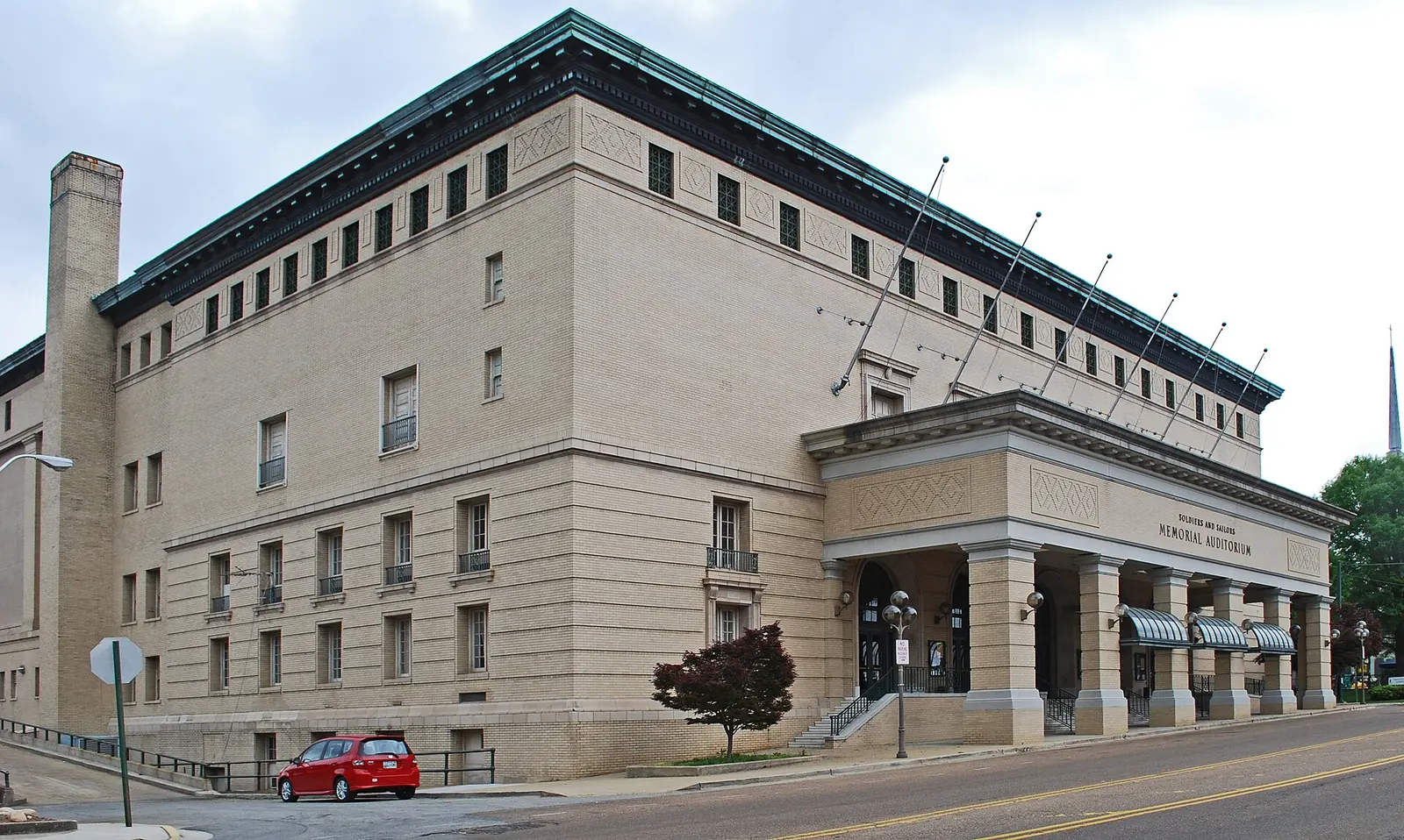 Soldiers and Sailors Memorial Auditorium on McCallie Avenue in downtown Chattanooga, home of the city's Nutcracker and the symphony's holiday pops.
