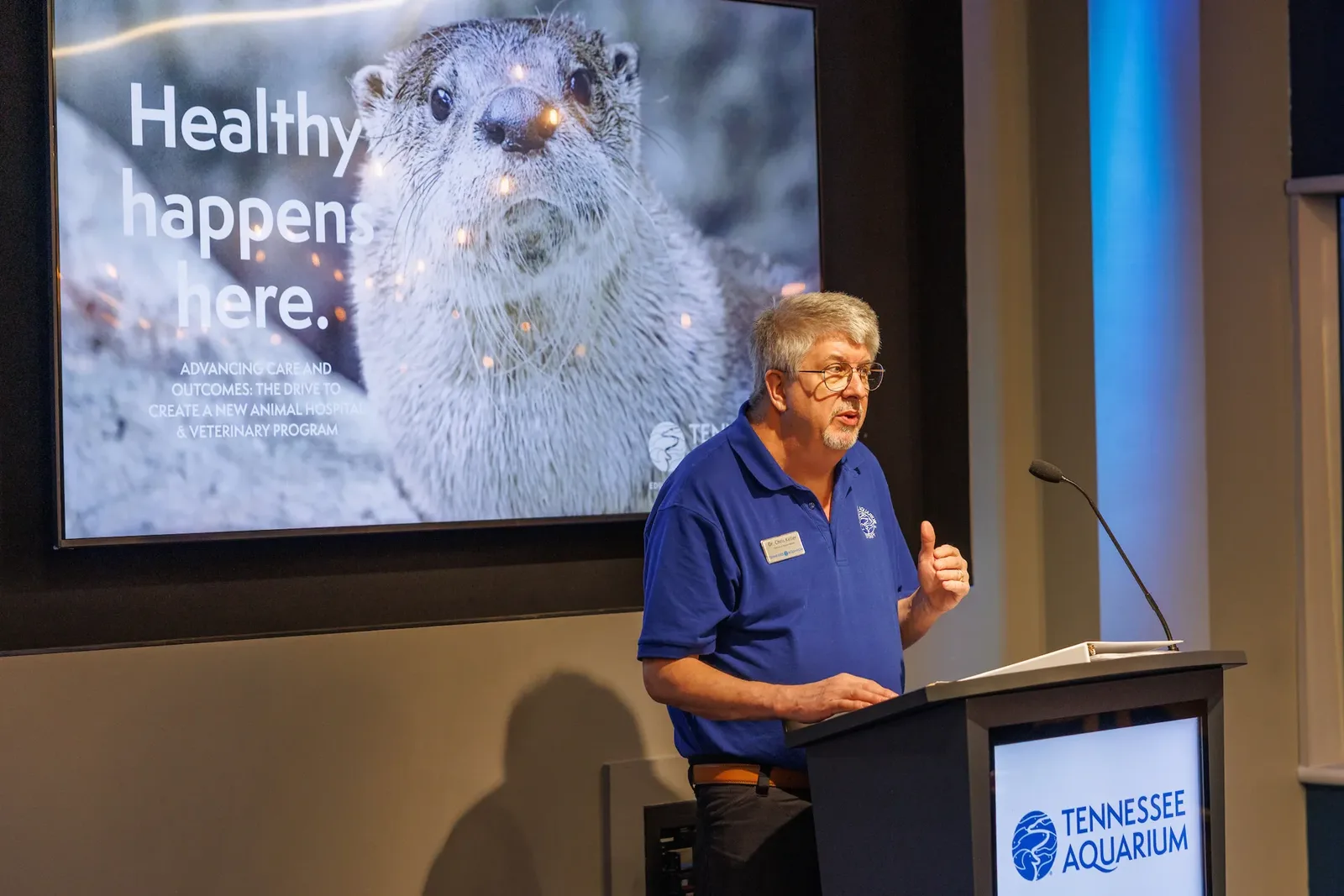 Chris Keller, the Tennessee Aquarium's director of animal health, speaks at the announcement of the Aquarium's veterinary program.
